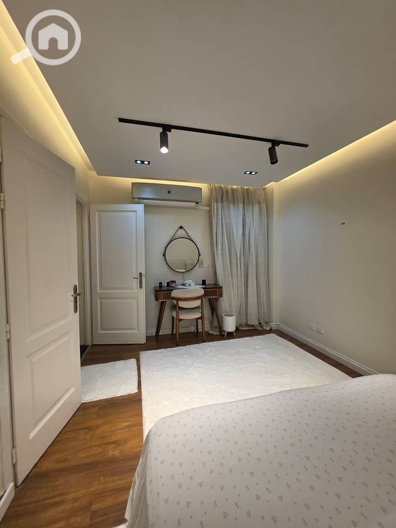 8 21ae7aac-ca72-42c3-98f4-860a23d58b0f. jpeg