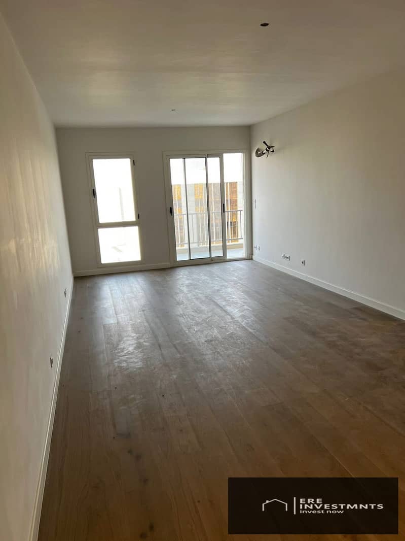 4 df987979-3459-4823-bd0a-5c106a593aa5. jpg