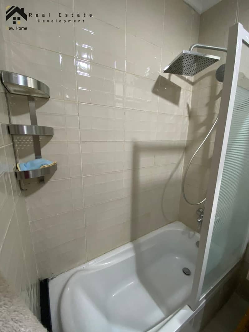 21 WhatsApp Image 2025-11-04 at 16.37. 18_9efb689d. jpg