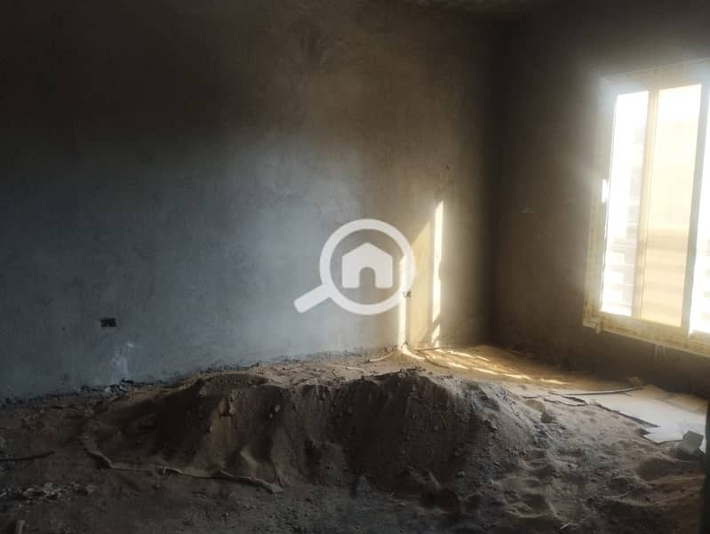 4 67541d5a-5857-430d-a83b-7f3a7540fdad. jpeg