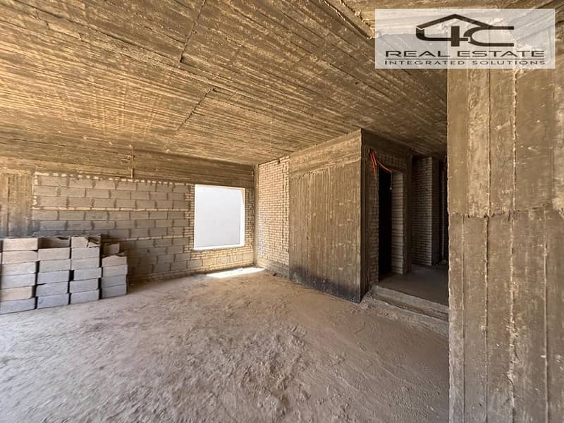 10 WhatsApp Image 2025-11-06 at 15.57. 41. jpeg