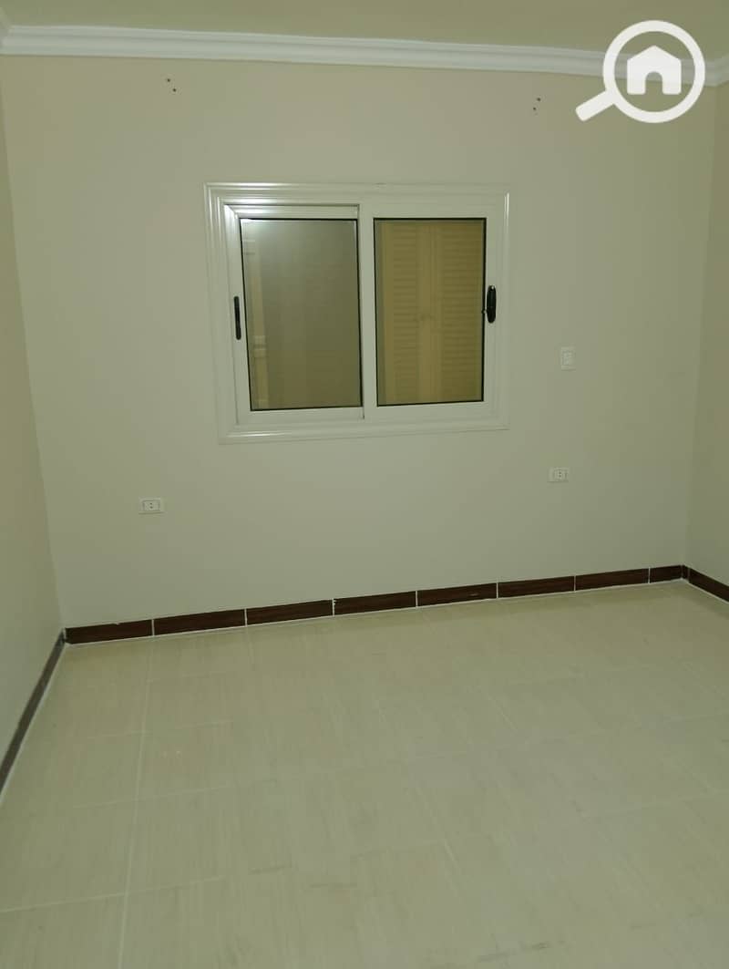 7 WhatsApp Image 2025-11-05 at 16.49. 23_a4d66e1d. jpg