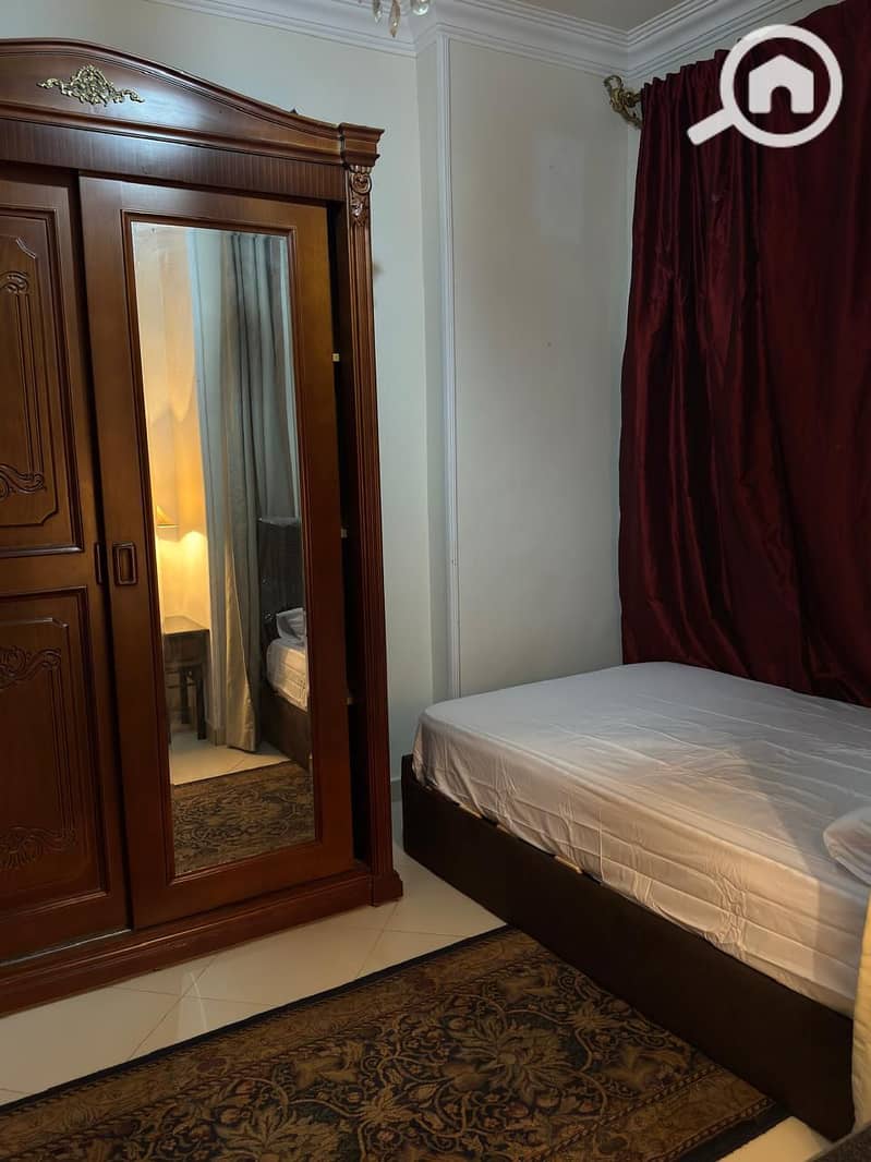 4 29531ecd-20e4-41d7-be50-47bf7d372aaf. jpeg