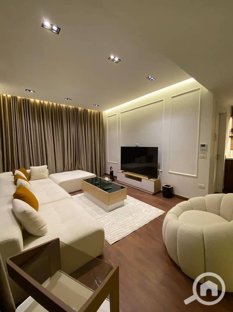 2 292da909-676a-41a7-928a-0c43e5057fb4. jpeg