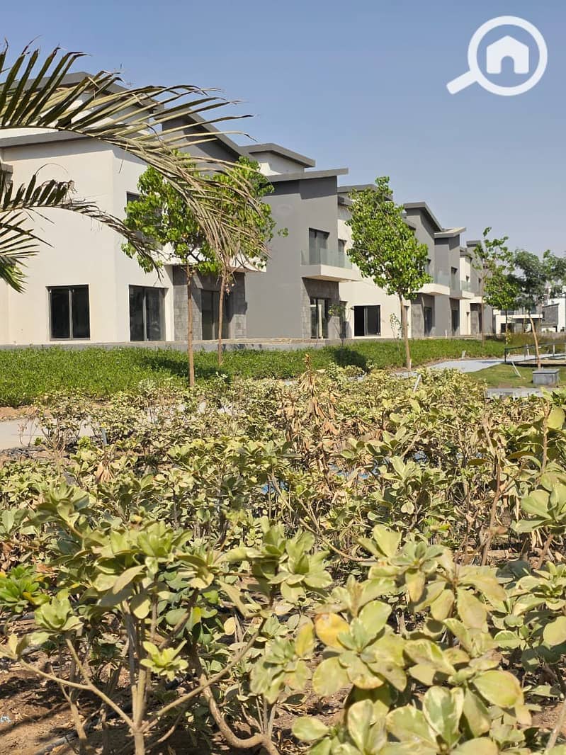 2 WhatsApp Image 2025-09-28 at 1.47. 41 PM (1). jpeg