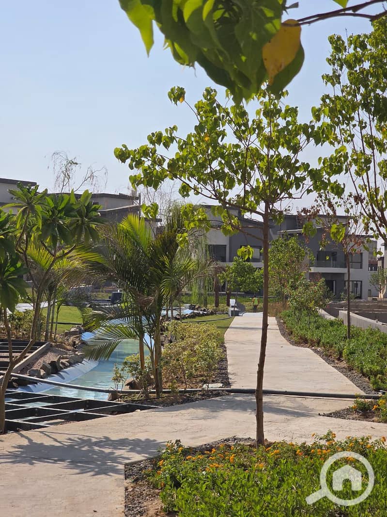 5 WhatsApp Image 2025-09-28 at 1.47. 42 PM (1). jpeg