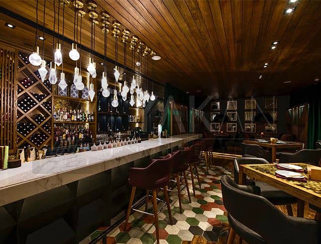 3 1537806885-family2. jpg