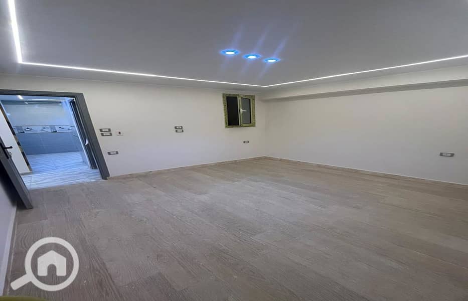 18 WhatsApp Image 2025-11-06 at 3.22. 38 PM_1400x900. jpg