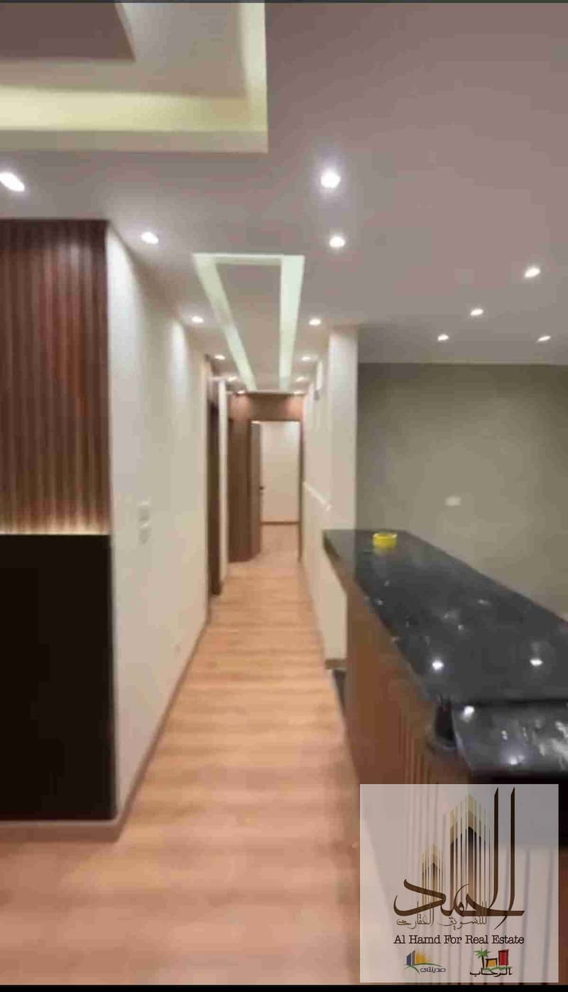 1000467513. jpg 1000467513. jpg