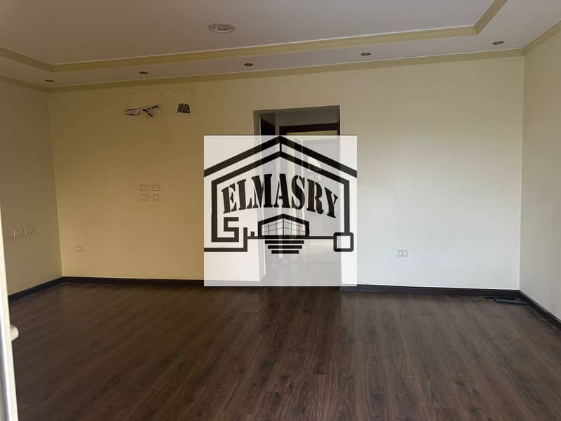 13 70287417-54c7-4755-9914-fa770bfd3483. jpg