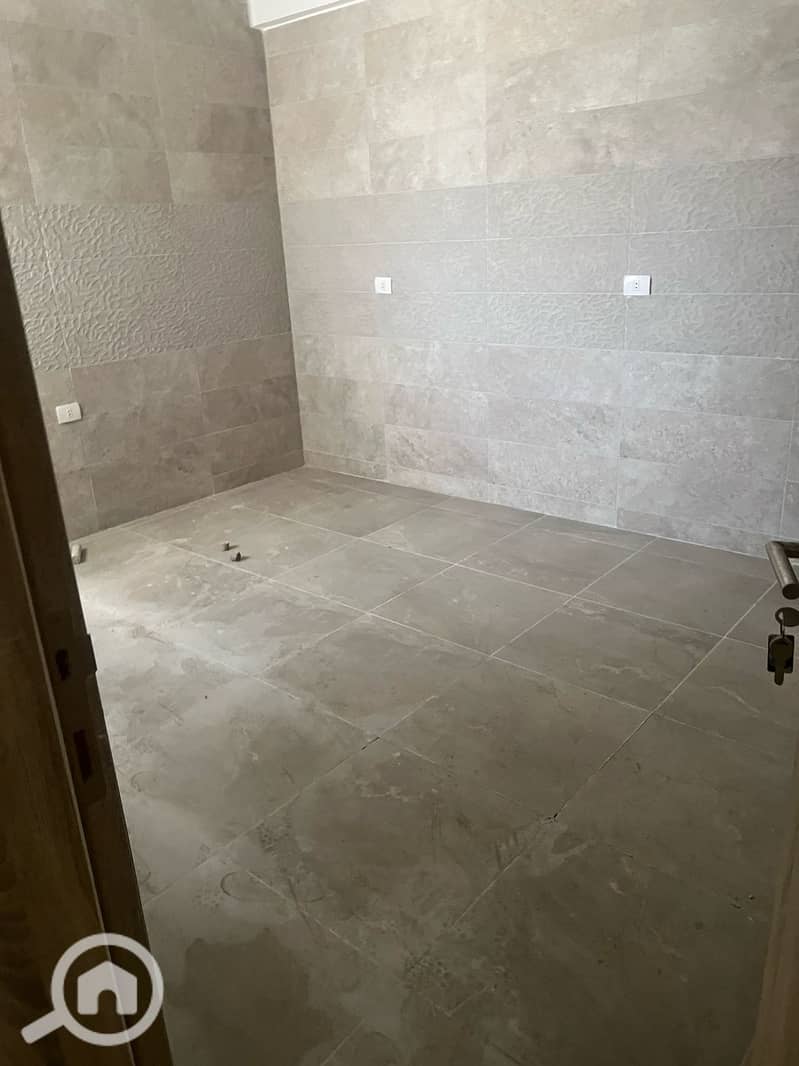 7 WhatsApp Image 2025-11-05 at 4.33. 47 PM. jpeg