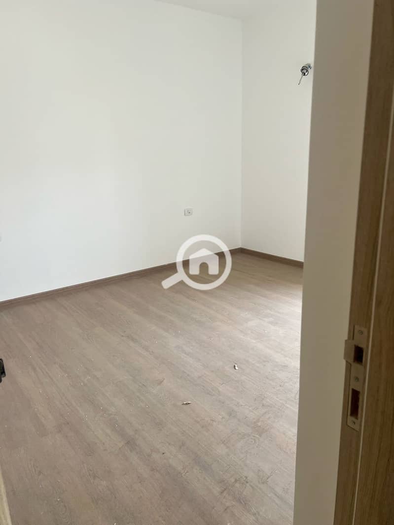 9 WhatsApp Image 2025-11-05 at 4.33. 48 PM. jpeg