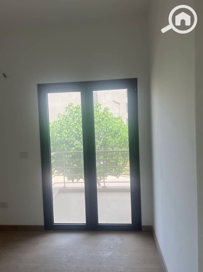 12 WhatsApp Image 2025-11-05 at 4.33. 50 PM. jpeg