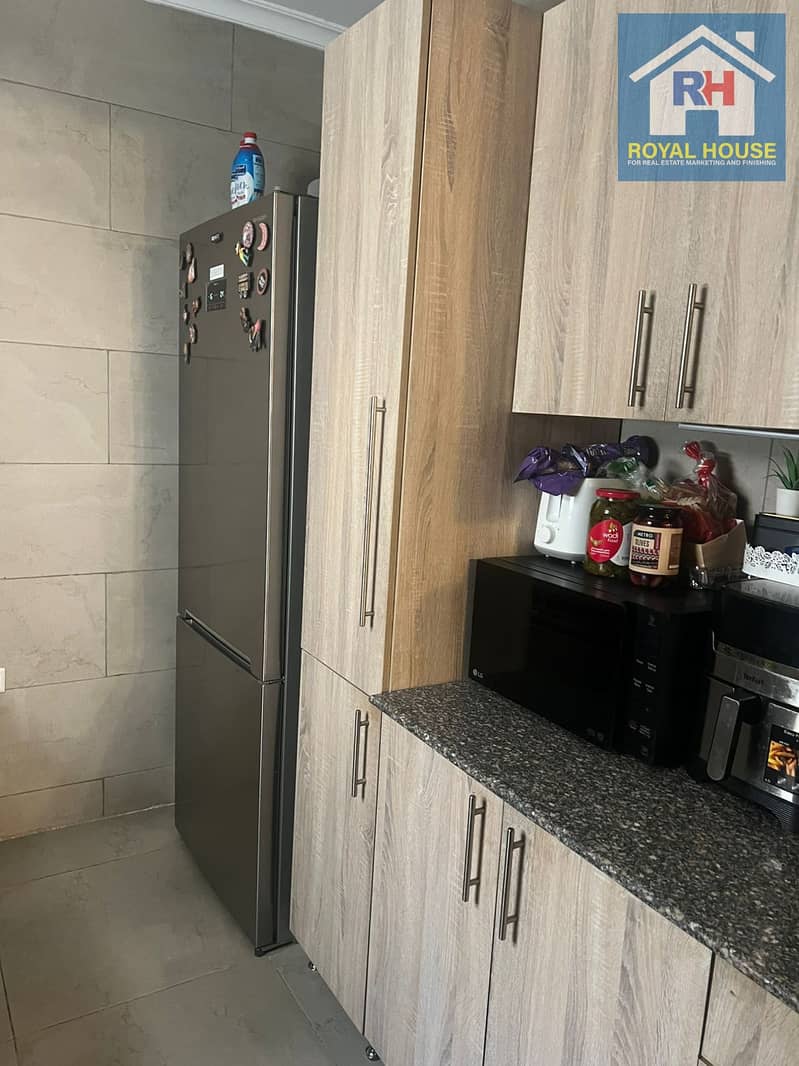 5 7970ea22-7c23-40d6-95c2-952cda211ac1. jpg