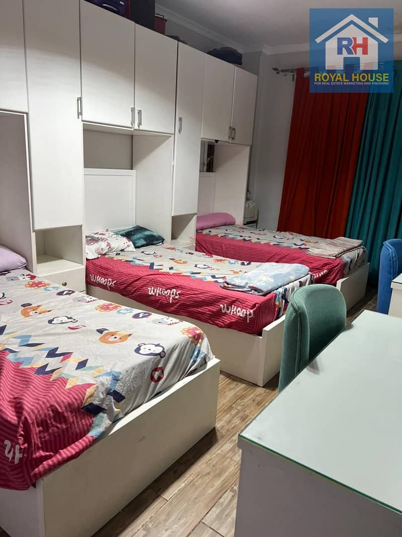 8 d316729b-940a-467d-a51b-39bbe32489b7. jpg