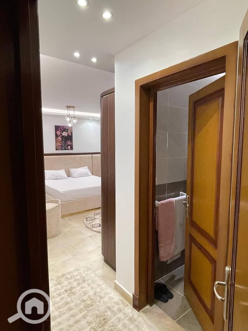 8 bfcf3f8b-3ef9-4176-b3fd-3a7114f02136. jpeg