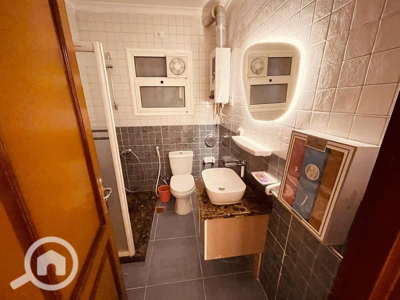 13 ae2b137d-6839-4354-9c05-46f92464272f. jpeg