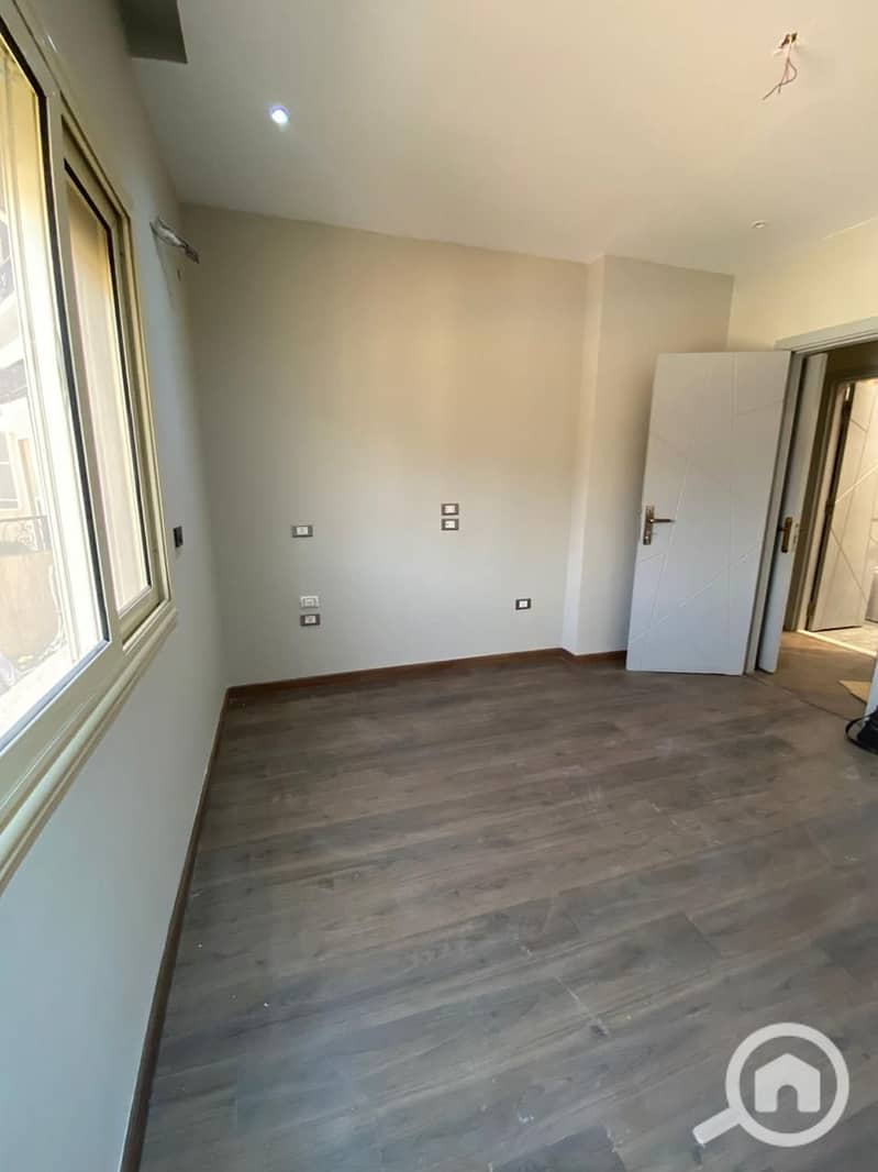 5 6da98f4f-9221-4e1d-b929-571cb7186cda. jpg