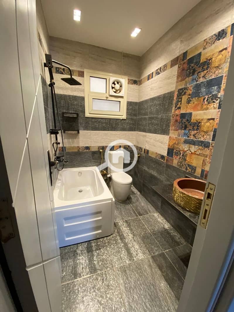 10 86350a3e-6906-4b9a-b7eb-c5e64ba21b98. jpg