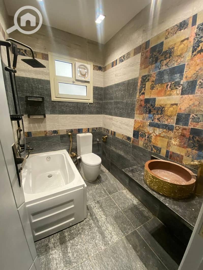 13 f7d59dd3-c780-4c2a-aecd-386df1208ee4. jpg