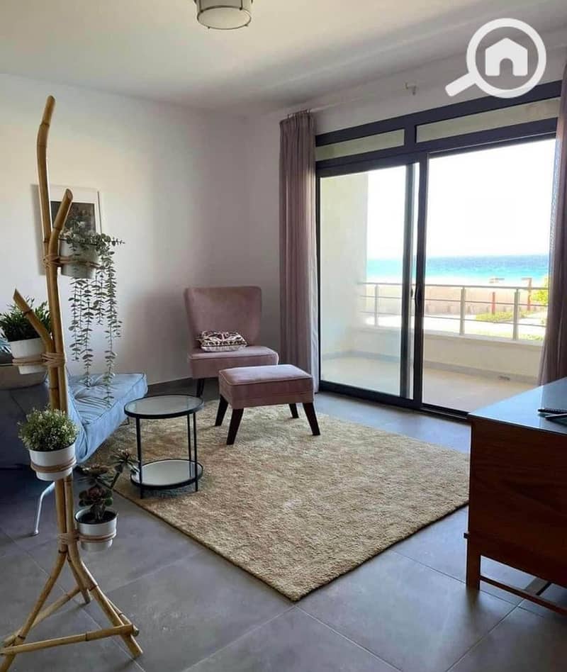 8 127a5e50-4a40-45d6-bb2e-4fd4f105533d (1). jpg