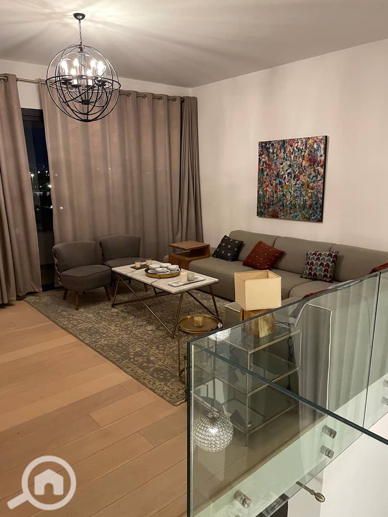 6 tempImagech9Vxs. jpg