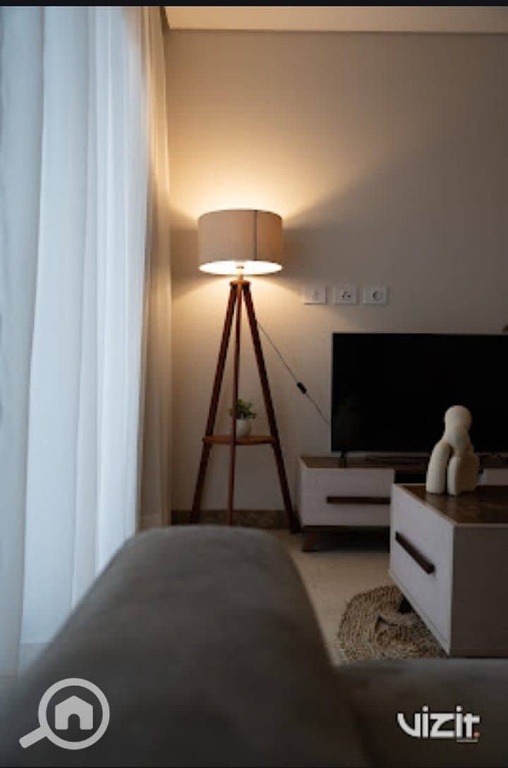 4 332879e3-e78b-4f55-9239-fba8f47e0a63. jpeg