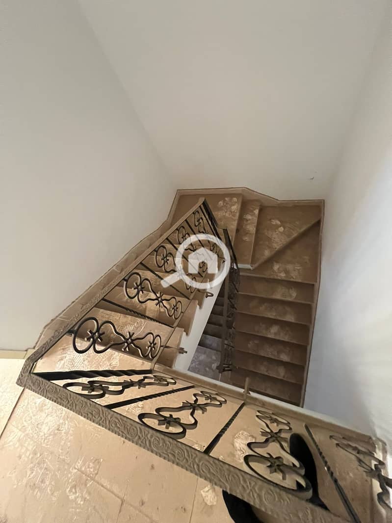 4 WhatsApp Image 2025-10-23 at 6.46. 28 PM (1). jpeg