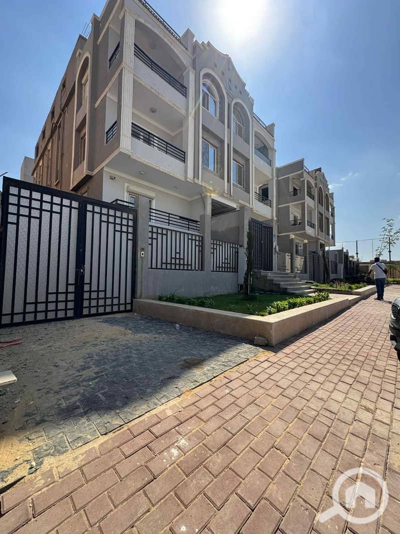 3 9fe89ede-0980-410d-b4a0-3381e2716105. jpeg