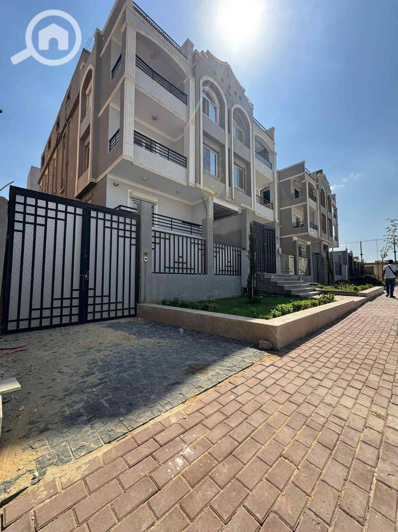 6 f52238f4-729b-44e8-971d-062d3ee12e7a. jpeg