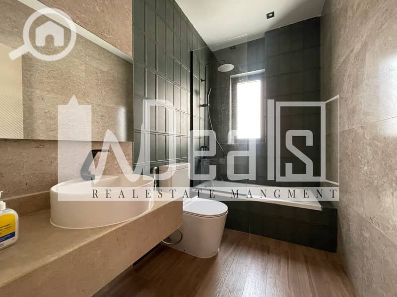 9 fcf207e0-f6fd-4a05-b827-866b5240ec97. jpg