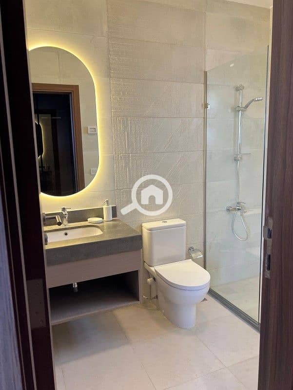 8 Screenshot 2025-11-05 231533. jpg