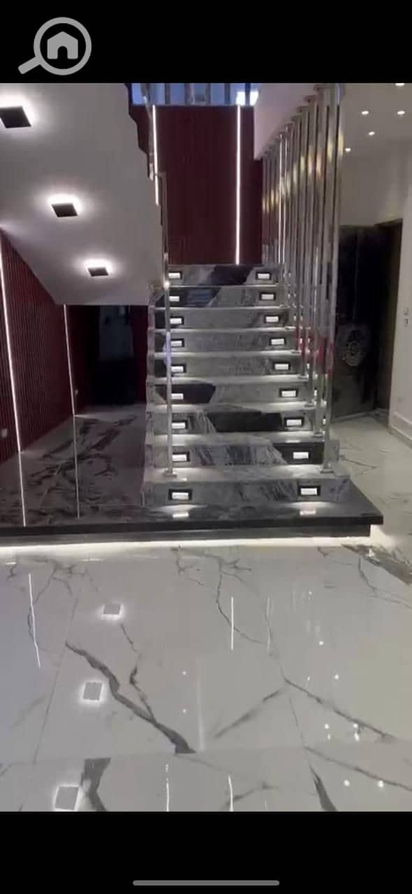 2 a55039a6-1c63-4e32-a23c-b622cae266f6. jpg