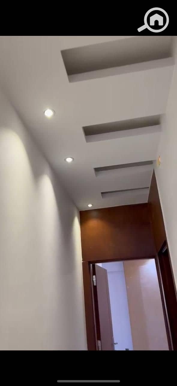 4 2ac2fbfb-2e52-43ab-9557-f0ec2a1e81ac. jpg