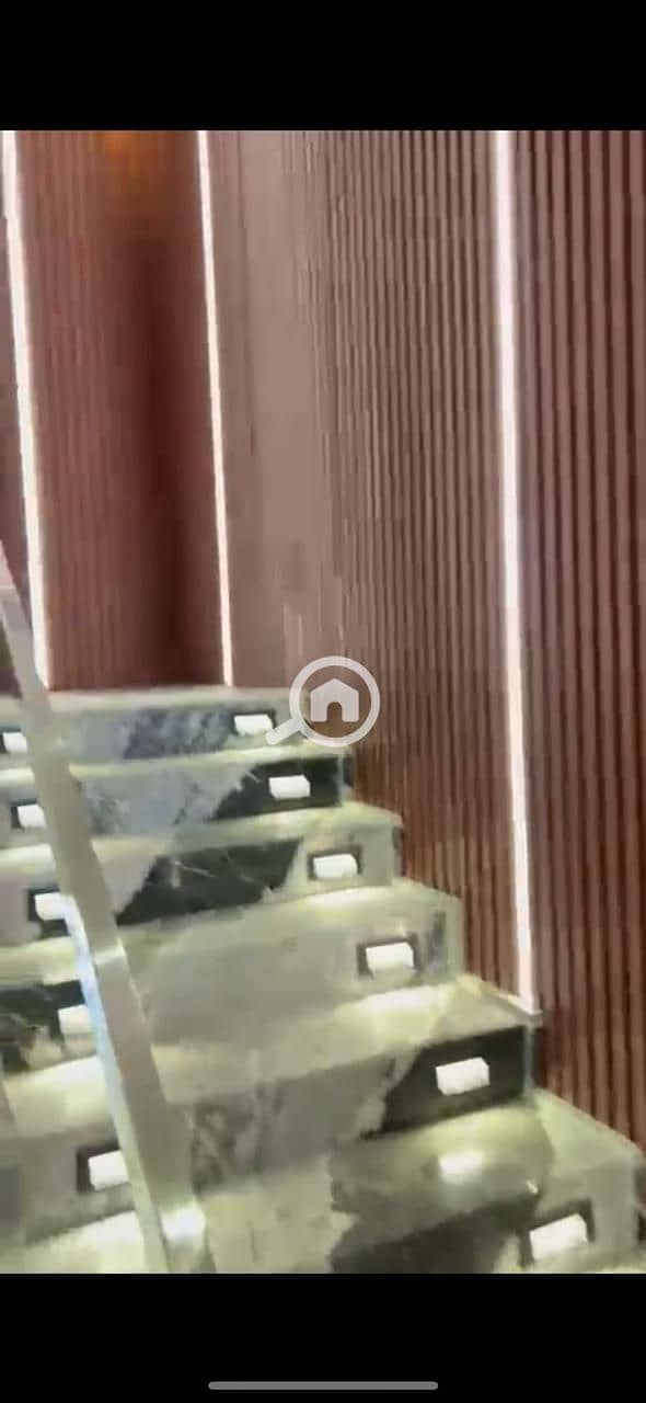 11 22231fce-9803-4699-8892-119b6135fa01. jpg