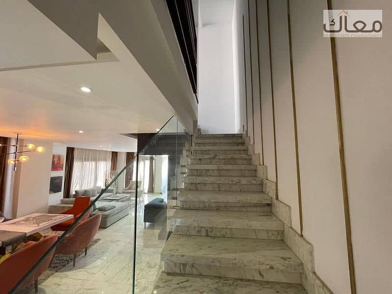 17 55c17a9f-db0e-425a-be07-6b8fb1dde4ca. jpeg