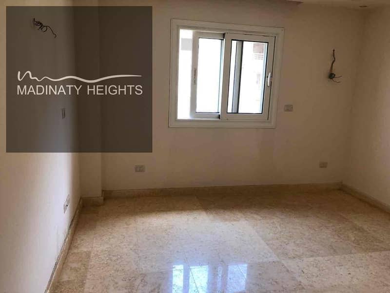 8 afd5aa1f-a6b3-4d45-8111-4978798046f9. jpg