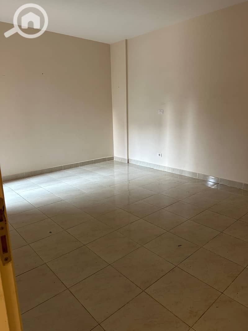 4 e7c4484d-dddf-4378-a57b-ff215cfbf207. jpeg