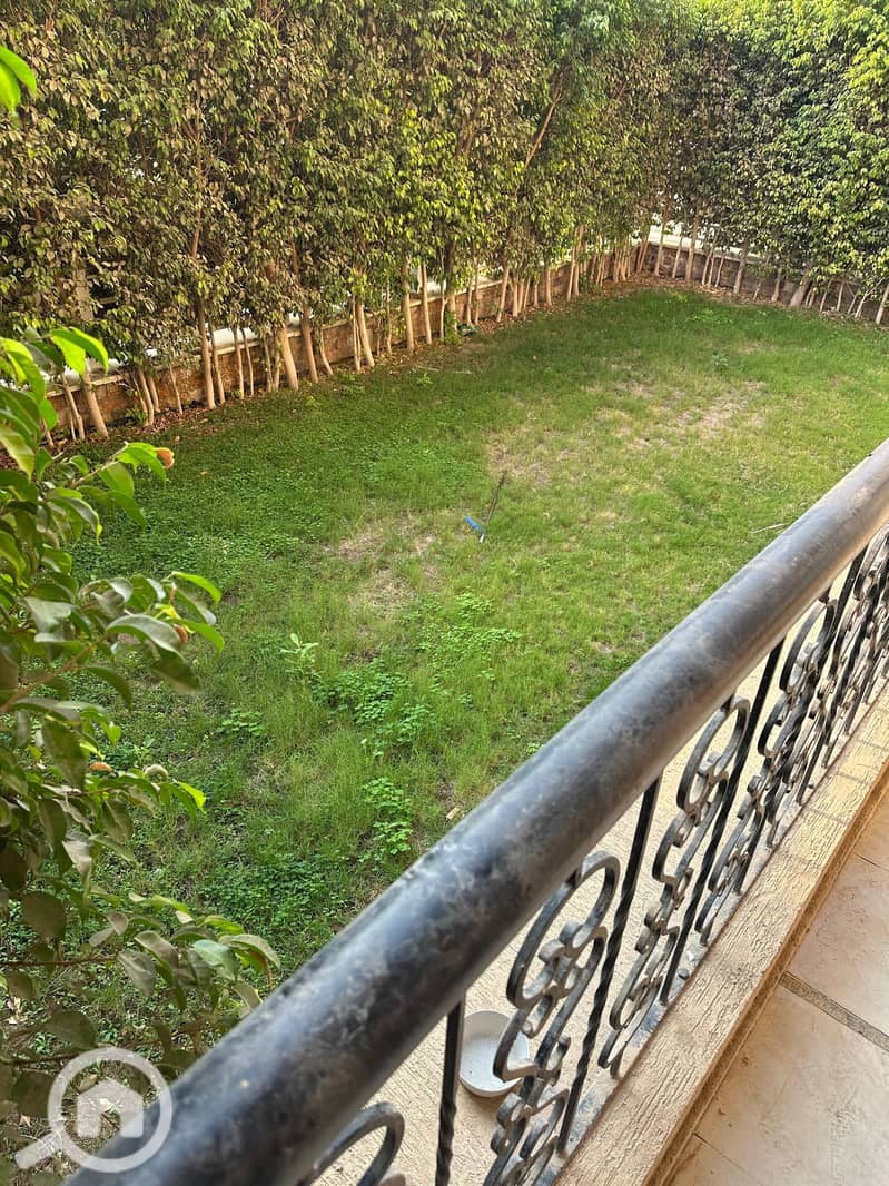 10 31e740fc-1b4c-4bac-9d0c-dcd07ee45359. jpeg