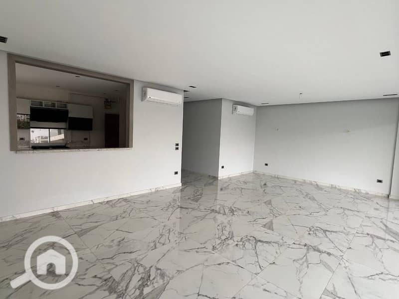 2 5caa1847-957a-4aa1-9bb1-c7aeddd84d2d. jpg