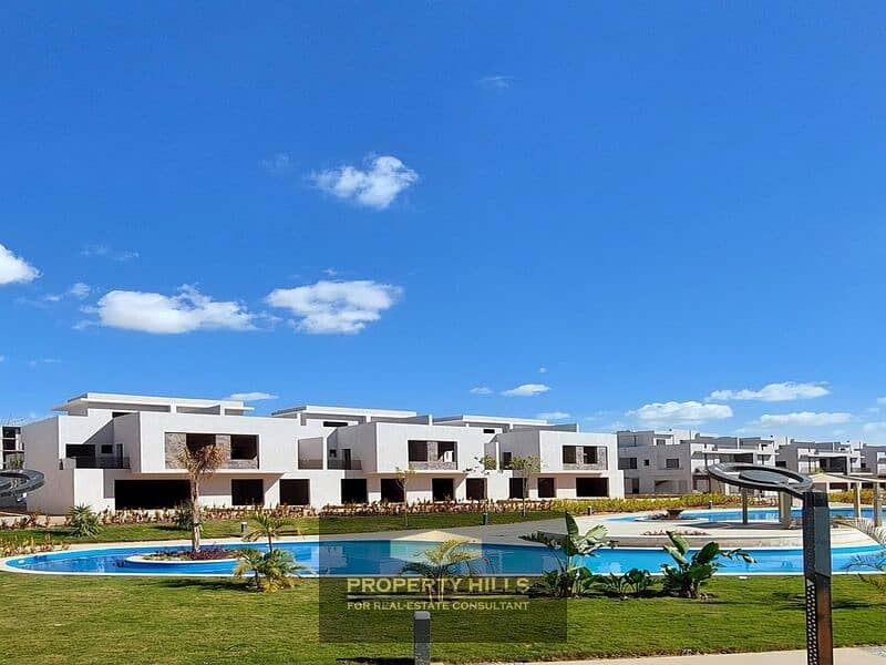 12 15f274a3-8412-4414-a7ce-3e2c71da771f. jpg