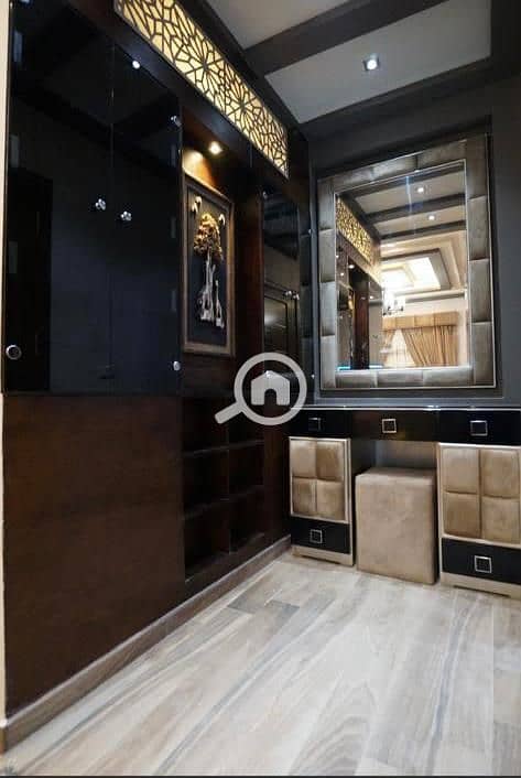 2 d791efd6-a2b7-4369-b559-934b98712901. jpeg