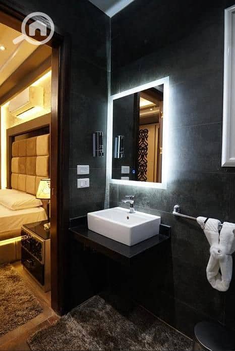 4 ceb69bad-f727-4f71-9162-81cb38cb2749. jpeg