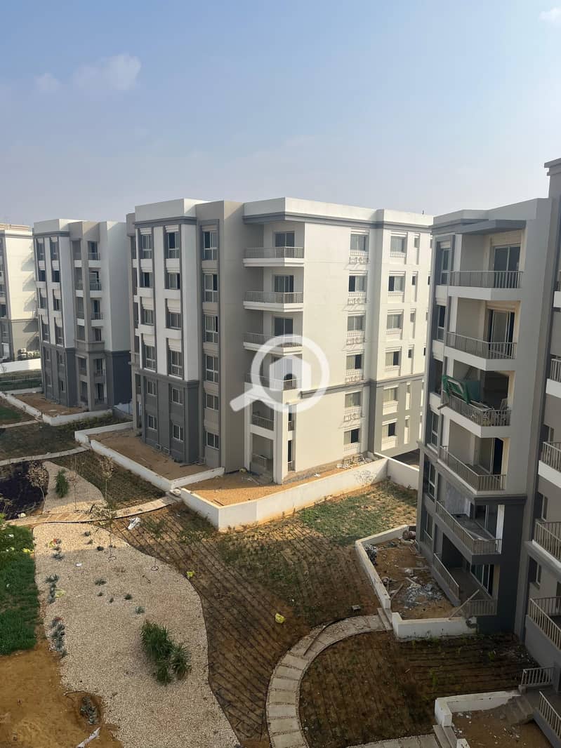 10 c278dde0-1d34-4075-a920-894ec97513db. jpg