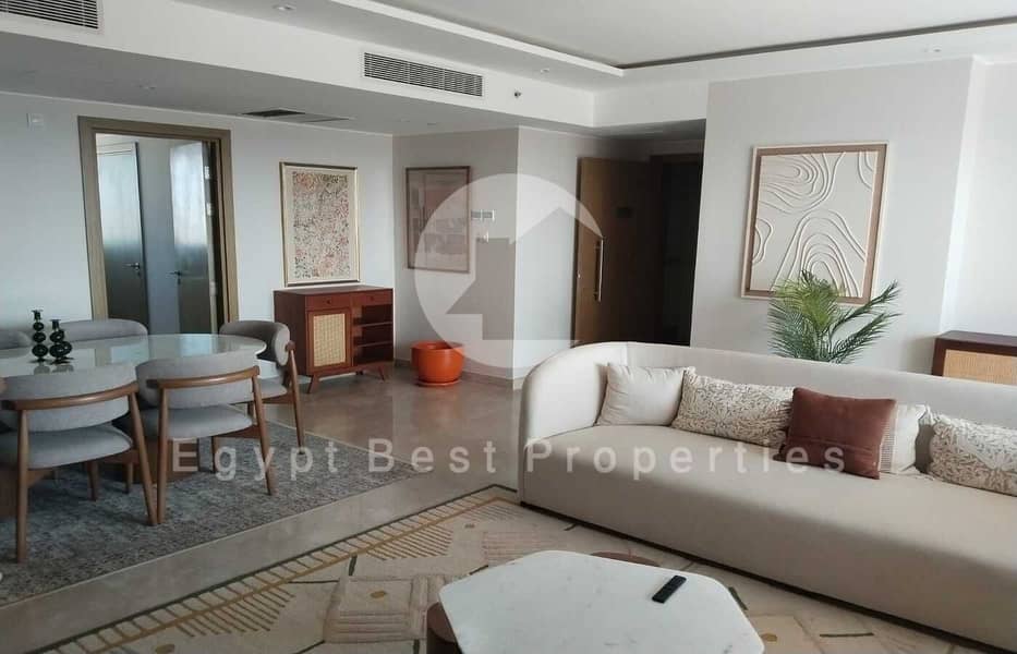 6 8fddb76a-c2a5-48fe-ba7f-39c2f7800175. jpeg