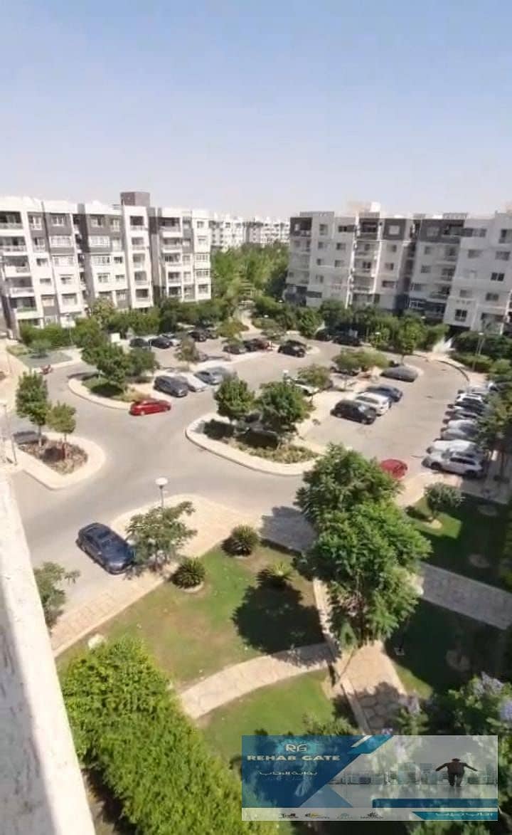 4 42a2b78d-ee9d-40f0-b874-24cb25952783. jpg