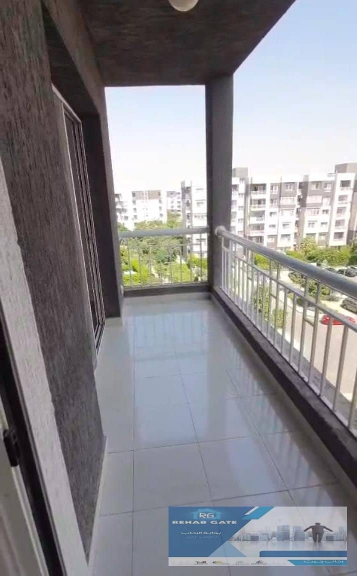 5 a7641bc1-97a0-4eba-824b-dce9f9fb8295. jpg