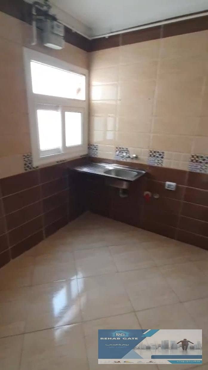 12 d373226d-77e8-42a8-b7a3-caf9ccb72d8b. jpg