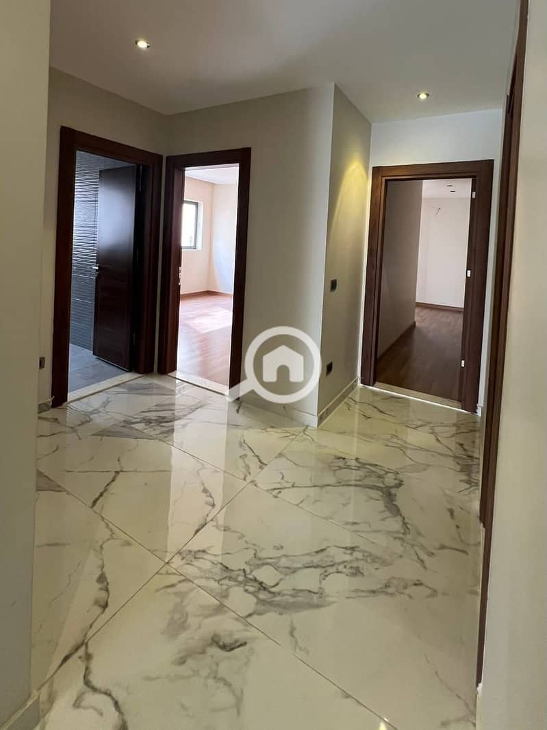 5 45bfa7bd-52d2-429c-b8c2-14b2c01b834d. jpg