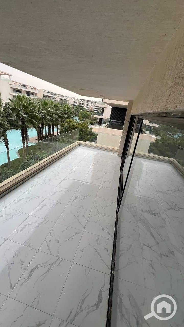 9 e5862d51-0d10-4e0d-a17b-683e916dd049. jpg